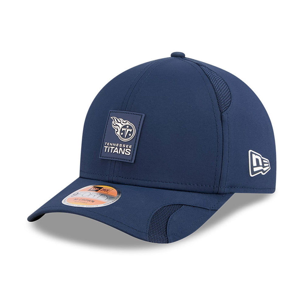 Tennessee Titans 2025 Sideline M Crown 9Forty Cap